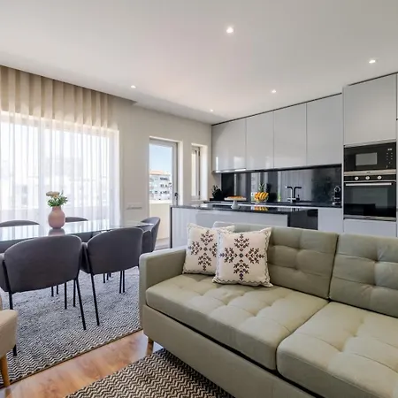 & Stylish By Hostwise