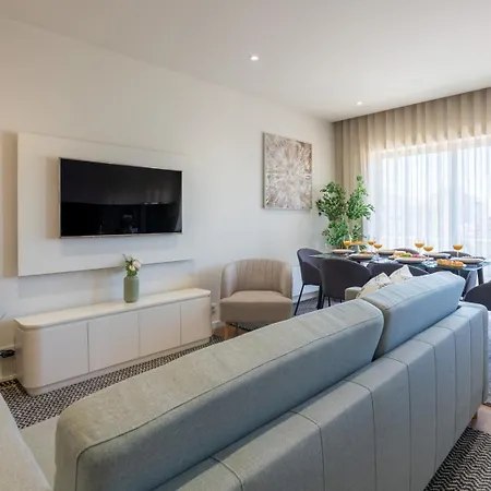 דירה & Stylish By Hostwise