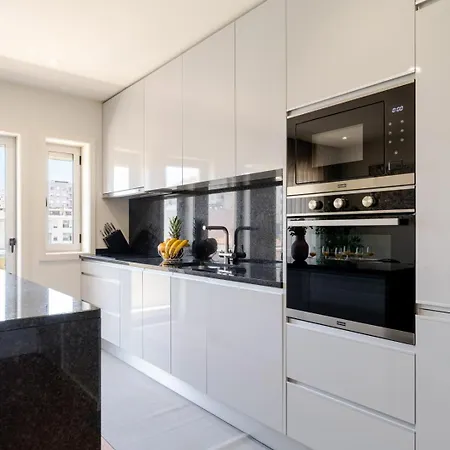 & Stylish By Hostwise Appartement